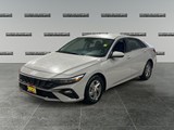 2025 Hyundai Elantra Essential image 1