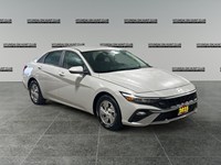 2025 Hyundai Elantra Essential IVT