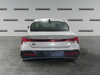 2025 Hyundai Elantra Essential IVT