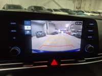 2024 Hyundai Elantra Preferred IVT