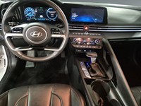 2025 Hyundai Elantra HEV Luxury DCT