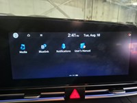 2025 Hyundai Elantra HEV Luxury DCT