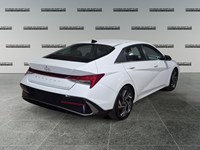 2025 Hyundai Elantra HEV Luxury DCT