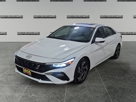 2025 Hyundai Elantra HEV Luxury