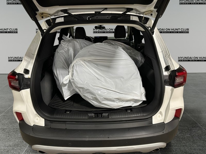2023 Ford Escape Platinum AWD HYBRID