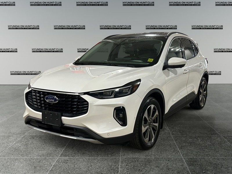 2023 Ford Escape Platinum AWD HYBRID