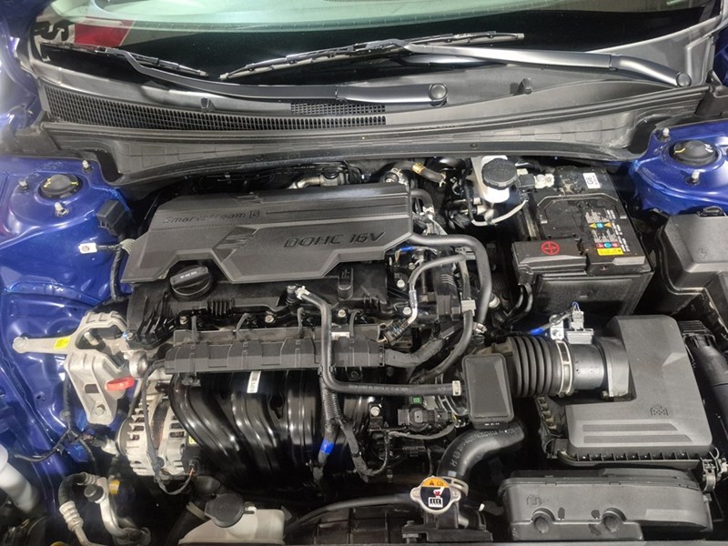 2024 Hyundai Elantra Preferred IVT