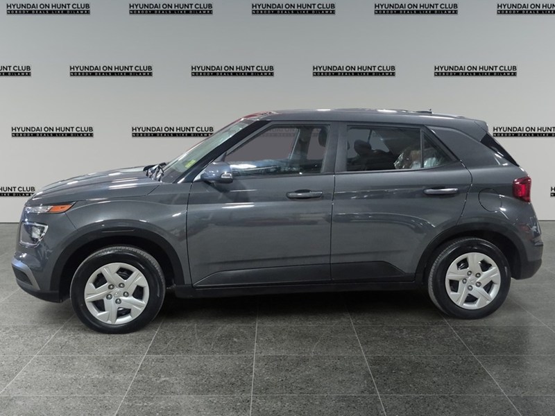 2024 Hyundai Venue Essential IVT