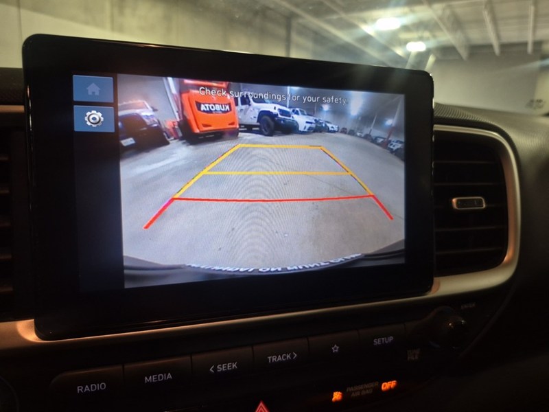 2024 Hyundai Venue Essential IVT